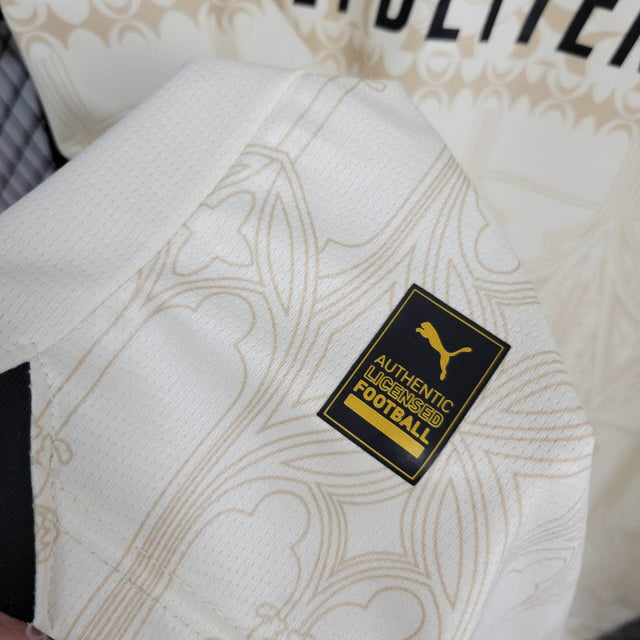 Camisa AC Milan Edição especial 24/25 - Torcedor Puma Masculina - Bege com detalhes em preto