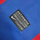 Camisa Retrô Barcelona I 10/11 - Masculina Nike - Azul e vermelha com detalhes em amarelo