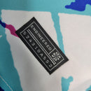 Camisa Treino Barcelona 23/24 - Torcedor Nike Masculina - Branca com detalhes em rosa e azul e verde