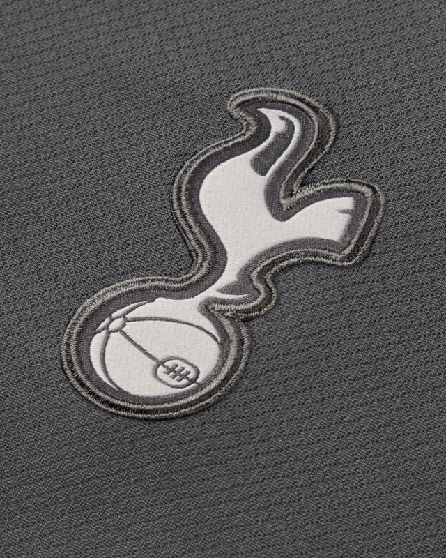 Camisa Tottenham Treino 24/25 - Torcedor Nike Masculina - Cinza com detalhes em azul