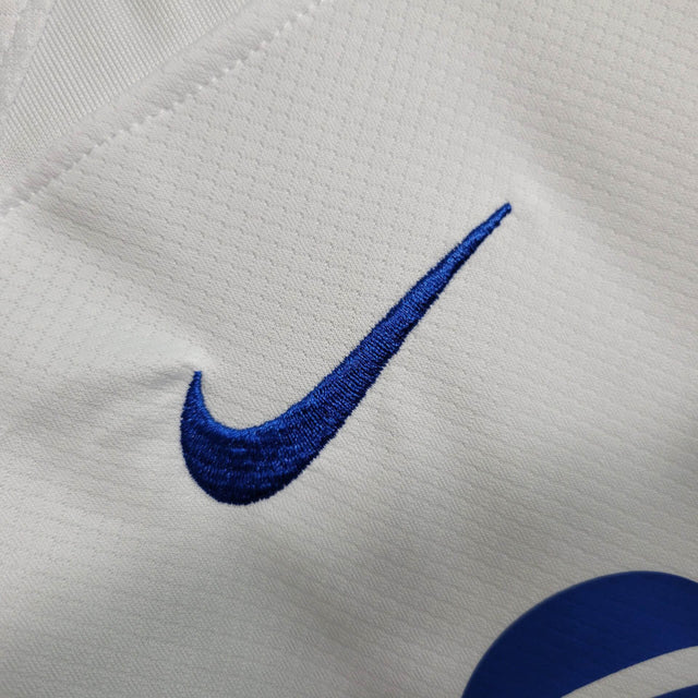 Camisa Barcelona II 23/24 -  Nike Feminina - Branca com detalhes em vermelho e azul