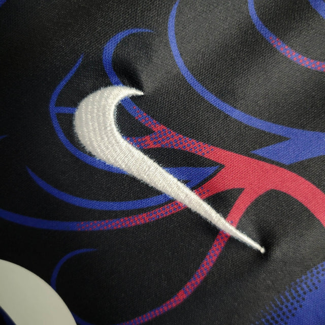 Camisa Edição especial Barcelona 23/24 - Torcedor Nike Masculina - Preta com detalhes em azul e vermelho