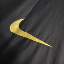 Jaqueta Corta-Vento Barcelona 23/24 - Preta com detalhes em dourado