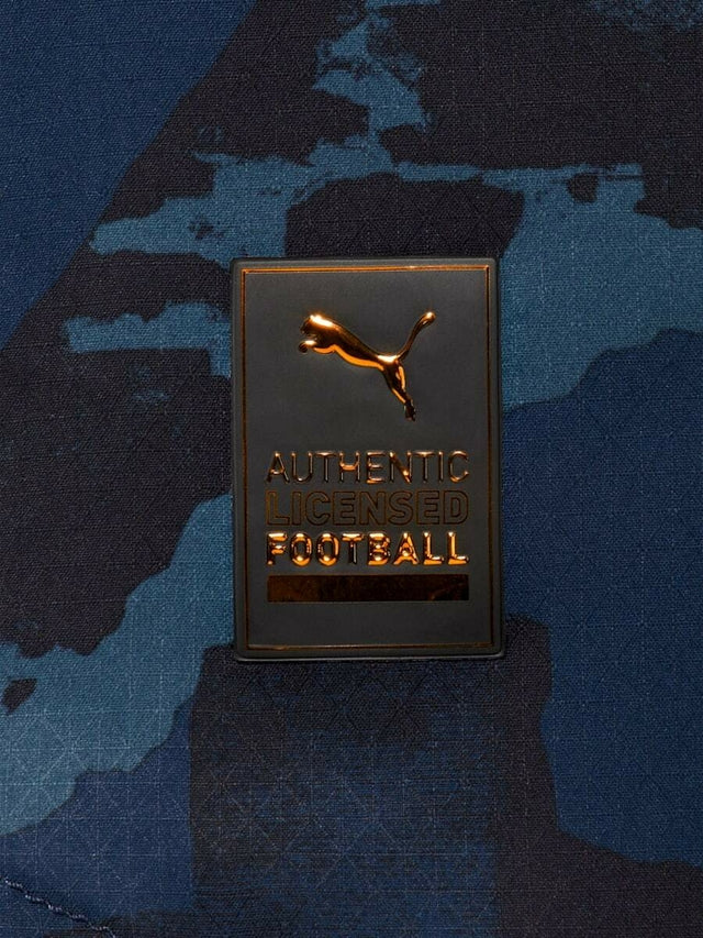 Camisa Red Bull Salzburg II 25/26 - Torcedor Puma Masculina - Azul e vermelha