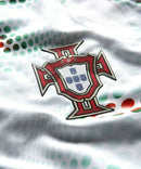 Camisa Seleção Portugal II 25/26 - Torcedor Puma Masculina - Branca com detalhes em verde e vermelho