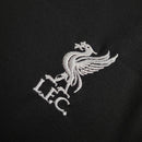 Kit Infantil Liverpool II 24/25 - Nike - Preto com detalhes em cinza e verde