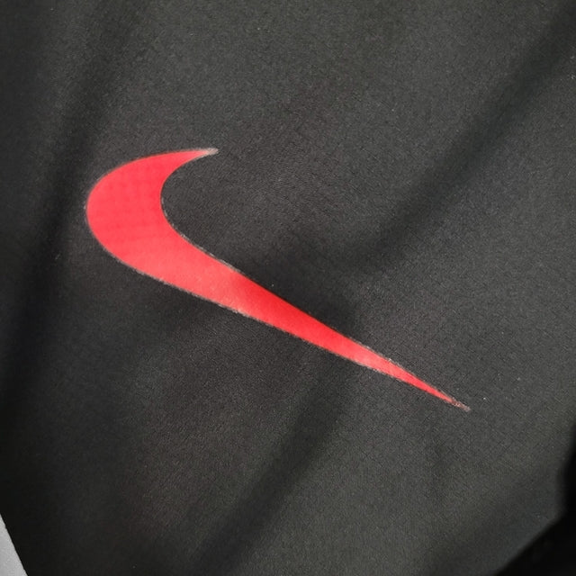 Jaqueta Corta-Vento Barcelona 23/24 - Masculina Nike - Preta