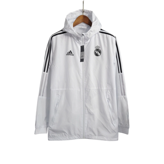 Jaqueta Corta-Vento Real Madrid 23/24 - Masculina Adidas - Branca com listras pretas