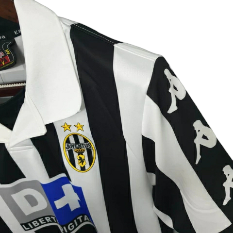 Camisa Retrô Juventus I 1999/2000 - Kappa Masculina- Preta e branca