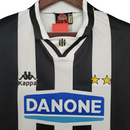 Camisa Retrô Juventus I 1994/1995 - Kappa Masculina - Preta e branca