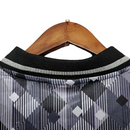 Camisa Retrô Seleção da Inglaterra 1990 - Umbro Masculina - Preta e branca