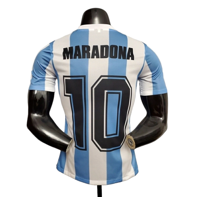 Camisa Retrô Seleção da Argentina 1986 - Masculina Le Coq Sportif - Branca e azul