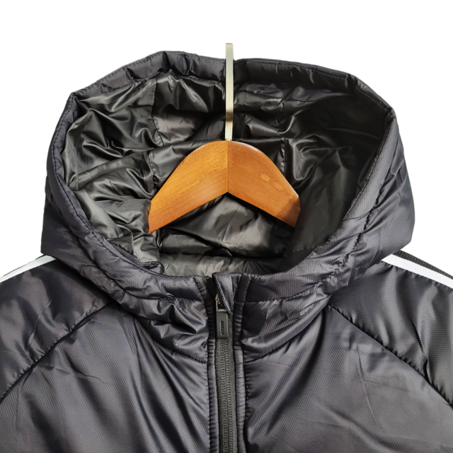 Jaqueta Corta-Vento Botafogo - Masculina Rebook - Preta com detalhes em branco