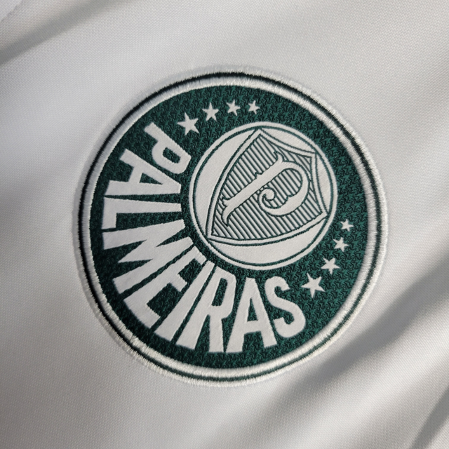 Jaqueta Corta-Vento Palmeiras 23/24 - Masculina Puma - Branca com detalhes em verde