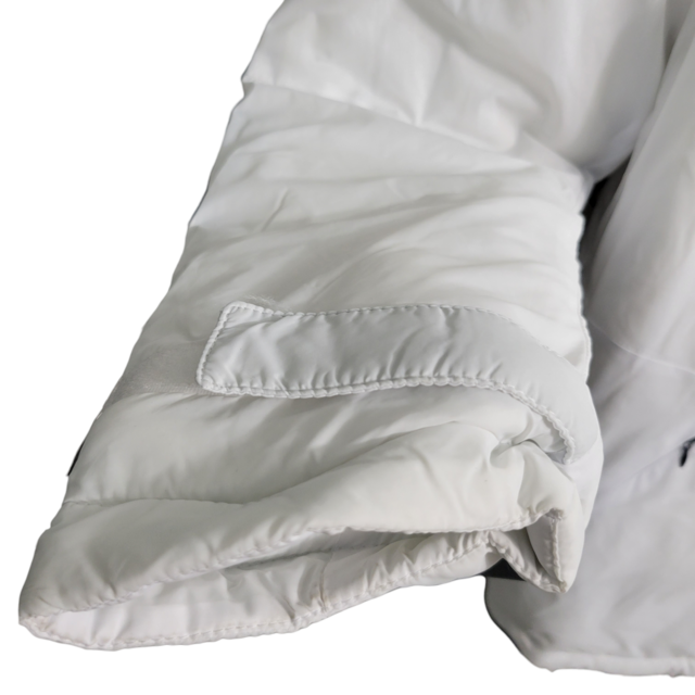 Jaqueta Corta-Vento Palmeiras 23/24 - Masculina Puma - Branca com detalhes em verde