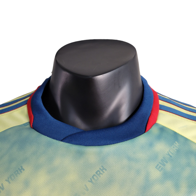 Camisa Red Bull New York Edição Especial New Cow Stadium 23/24 - Jogador Adidas Masculina - Amarela com detalhes em azul e vermelho