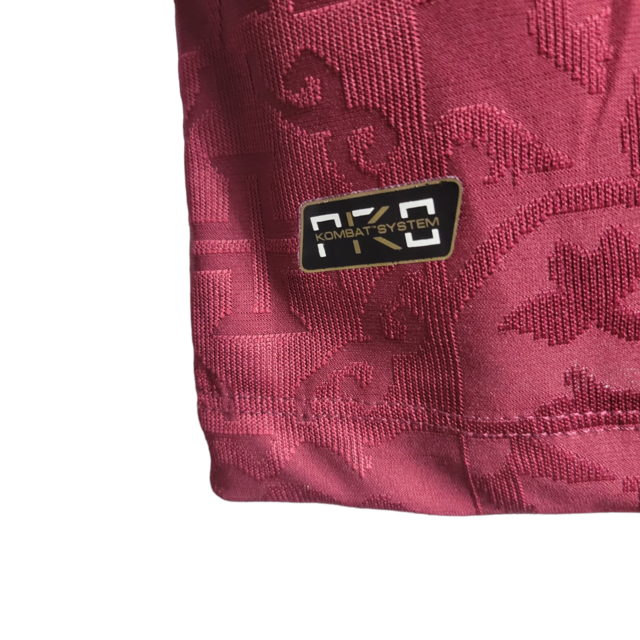 Camisa Vasco da Gama Edição Especial 22/23 Kappa Torcedor Masculino - Vinho com detalhes em dourado verde e amarelo