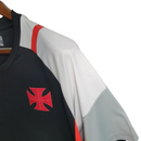 Camiseta Vasco Treino 23/24 - Kappa Torcedor Masculino - Preta com detalhes em cinza e vermelho