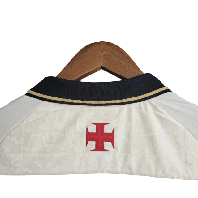 Camisa Vasco da Gama III Kappa Torcedor Masculina - Branca com detalhes em dourado e preto
