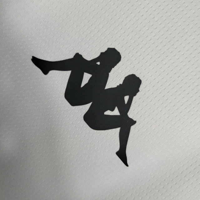 Camisa Vasco da Gama Edição Especial LGBTQIAPN+ 23/24 Kappa Masculino - Branco com detalhes na faixa nas cores de um Arco-íris