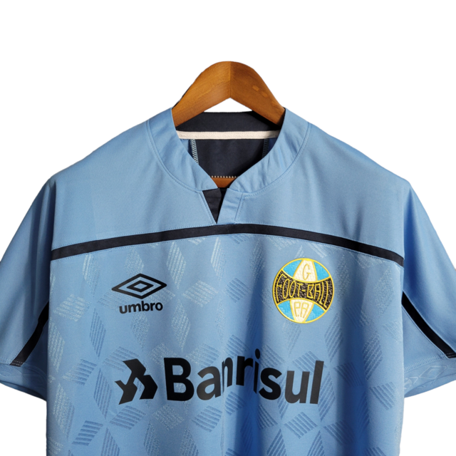 Camisa Retrô Grêmio Edição Especial 20/21 - Masculina Umbro - Azul com detalhes em dourado e branco
