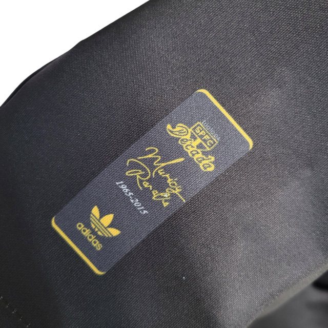 Camisa São Paulo Edição Especial 22/23 Adidas Torcedor Masculino - Preta com detalhes branco e vermelho