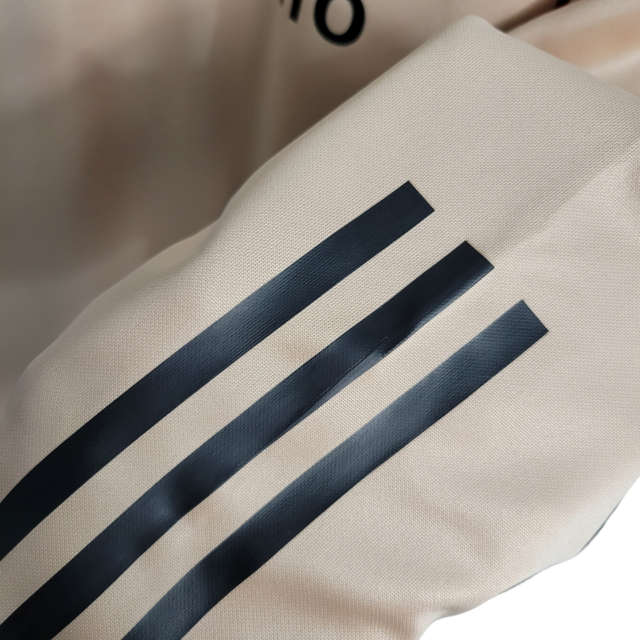 Jaqueta Corta-Vento São Paulo 23/24 Masculina Adidas - Dourada com detalhes em preto e branco