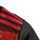 Kit Infatil Flamengo I 22/23 Adidas - Vermelho com detalhes em preto