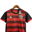 Kit Infatil Flamengo I 22/23 Adidas - Vermelho com detalhes em preto