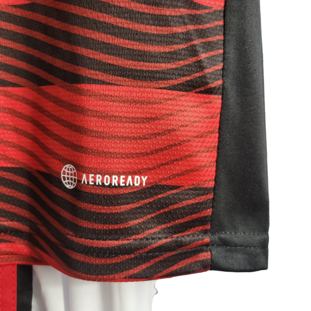 Kit Infatil Flamengo I 22/23 Adidas - Vermelho com detalhes em preto