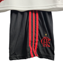 Kit Infatil Flamengo II 22/23 Adidas - Branco com detalhes em vermelho
