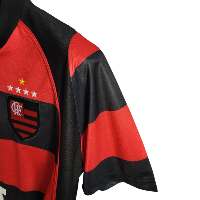Camisa Flamengo I Retrô 03/04 Torcedor Masculina - Vermelha com detalhes em Preto e amarelo