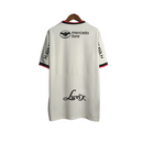 Camisa Flamengo II 22/23 Torcedor Masculina - Branco com detalhes preto e vermelho