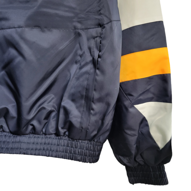 Jaqueta Corta-Vento Flamengo 23/24 Masculina Adidas - Azul com a manga branca com detalhes em azul e amarelo