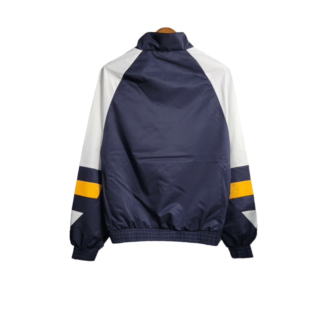 Jaqueta Corta-Vento Flamengo 23/24 Masculina Adidas - Azul com a manga branca com detalhes em azul e amarelo