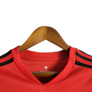 Camisa Flamengo Treino 22/23 Torcedor Adidas - Vermelha com detalhes em preto e amarelo
