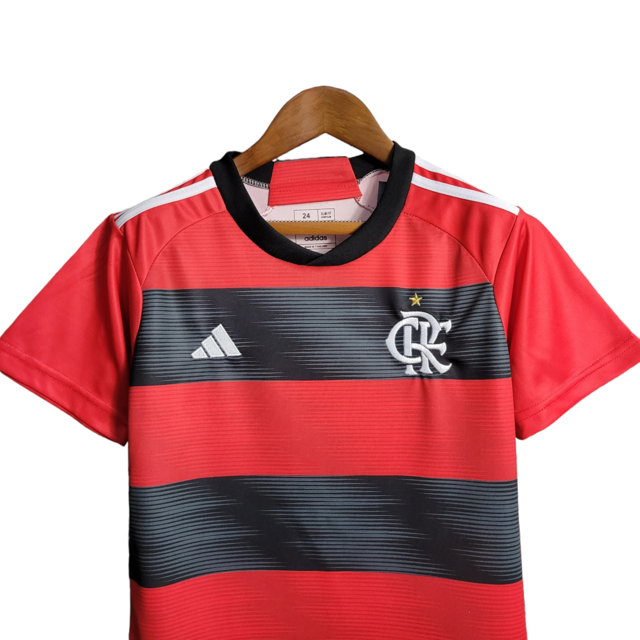 Kit Infatil Flamengo I 23/24 Adidas - Vermelho com detalhes em preto