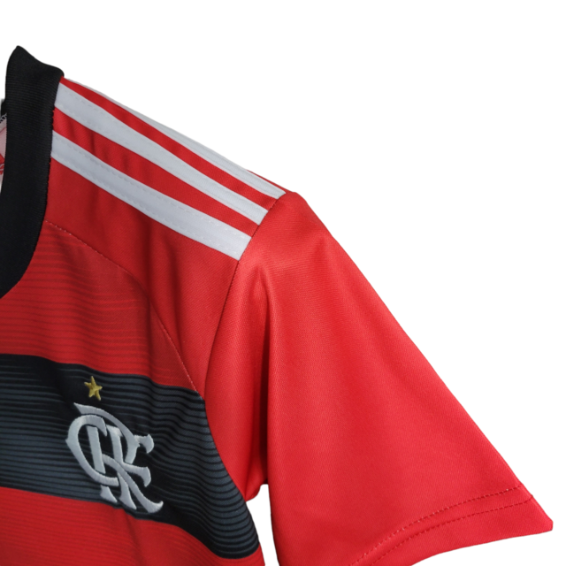 Kit Infatil Flamengo I 23/24 Adidas - Vermelho com detalhes em preto