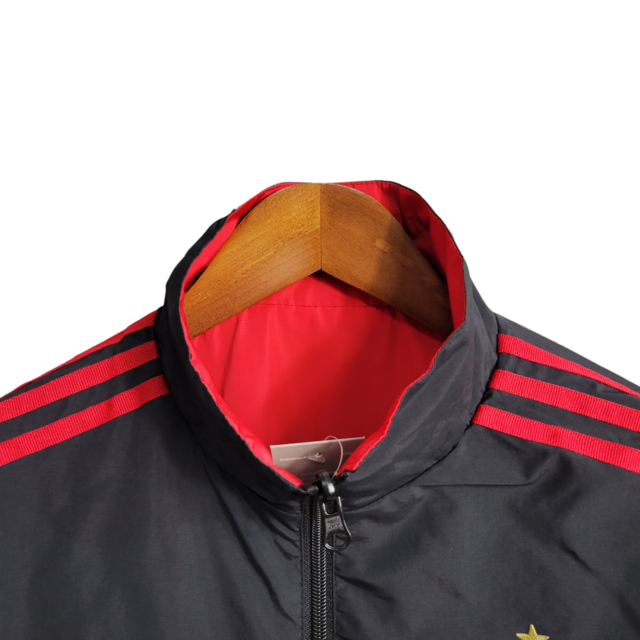 Jaqueta Corta-Vento Flamengo 23/24 Masculina Adidas - Preta com detalhes em vermelho e branco