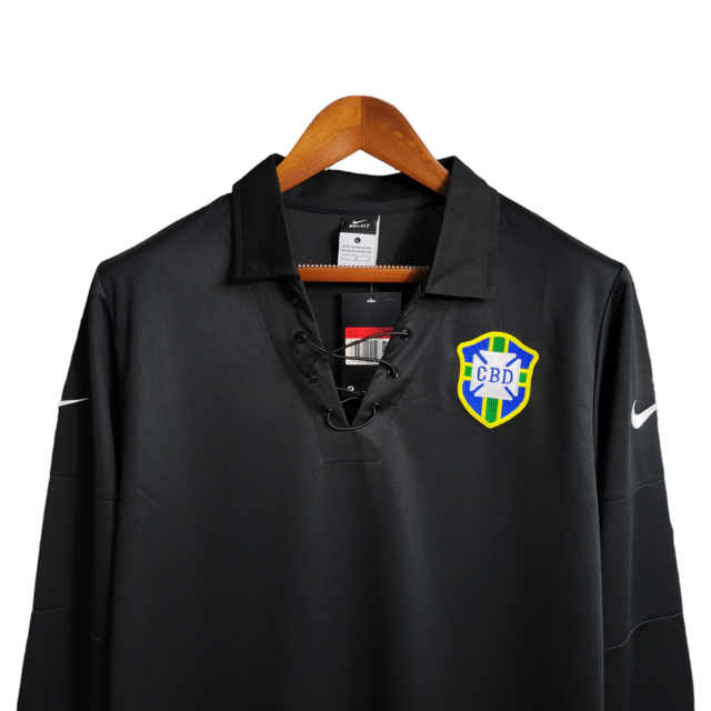 Camisa Retrô Seleção Brasileira Edição especial Goleiro 2004 - Masculina Nike - Preta com detalhes no brasão da cbd