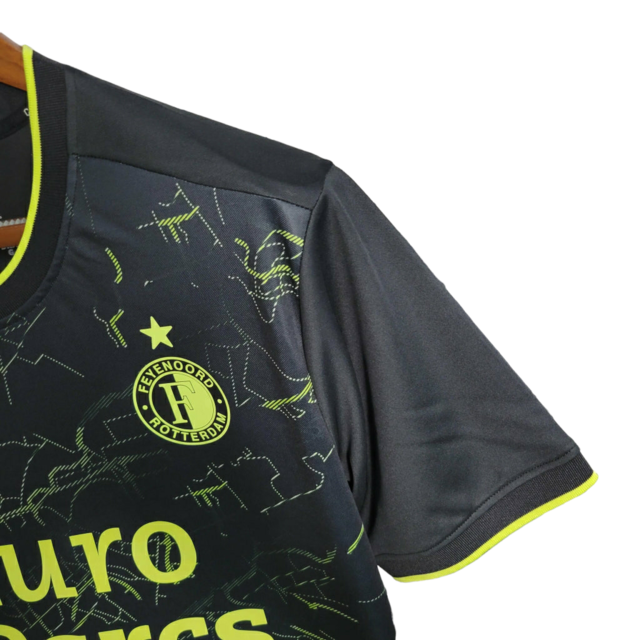 Camisa Feyenoord Rotterdam Edição Especial 23/24 - Torcedor Castore Masculino - Preta com detalhes em amarelo