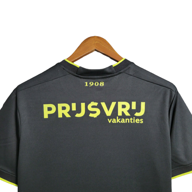 Camisa Feyenoord Rotterdam Edição Especial 23/24 - Torcedor Castore Masculino - Preta com detalhes em amarelo