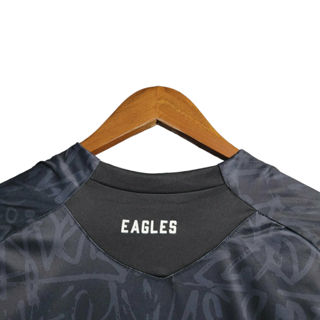 Camisa Crystal Palace III 23/24 - Torcedor Macron Masculina - Preta com detalhes em vermelho e azul