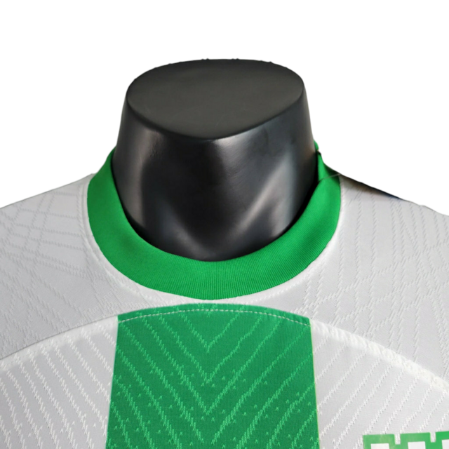 Camisa Atlético Nacional I 23/24 - Jogador Nike Masculina - Branco com verde em detalhes em preto