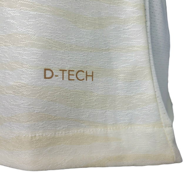 Camisa Al-Nassr III 23/24 - Jogador Duneus Masculina - Bege com detalhes em dourado