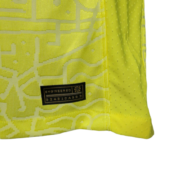 Camisa Seleção Brasileira I 23/24 - Jogador Nike Masculina - Amarela com detalhes em verde e azul