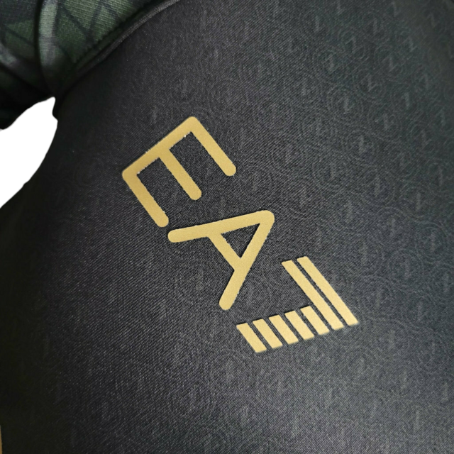 Camisa Napoli III 23/24 - Jogador EA7 Masculina - Preta com detalhes em verde