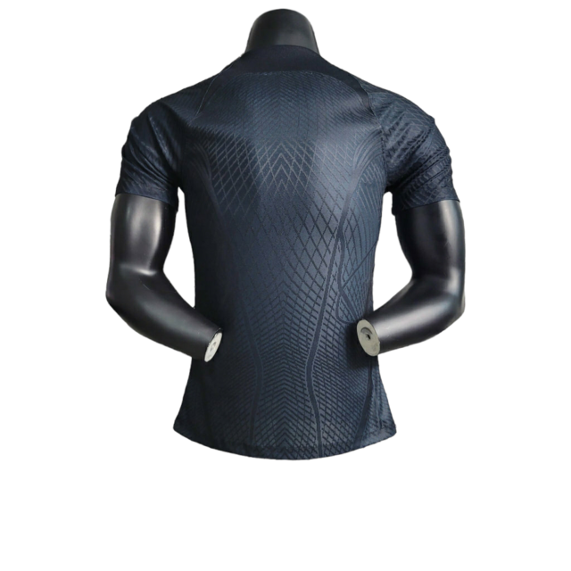 Camisa Barcelona Edição Especial 23/24 - Jogador Nike Masculina - Preta com detalhes azul e vermelho