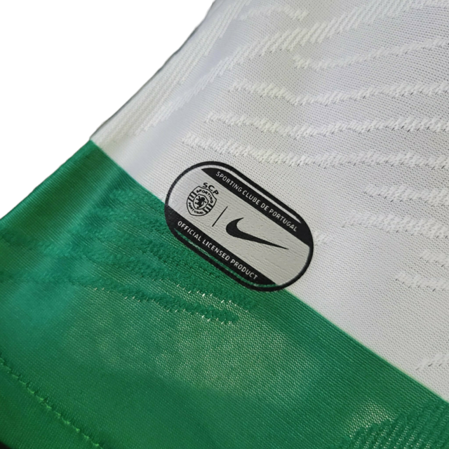 Camisa Sporting Lisboa I 23/24 - Jogador Nike Masculina - Verde com detalhes em branco