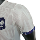 Camisa Seleção da França I 23/24- Jogador Nike Masculina - Branca com detalhes em azul